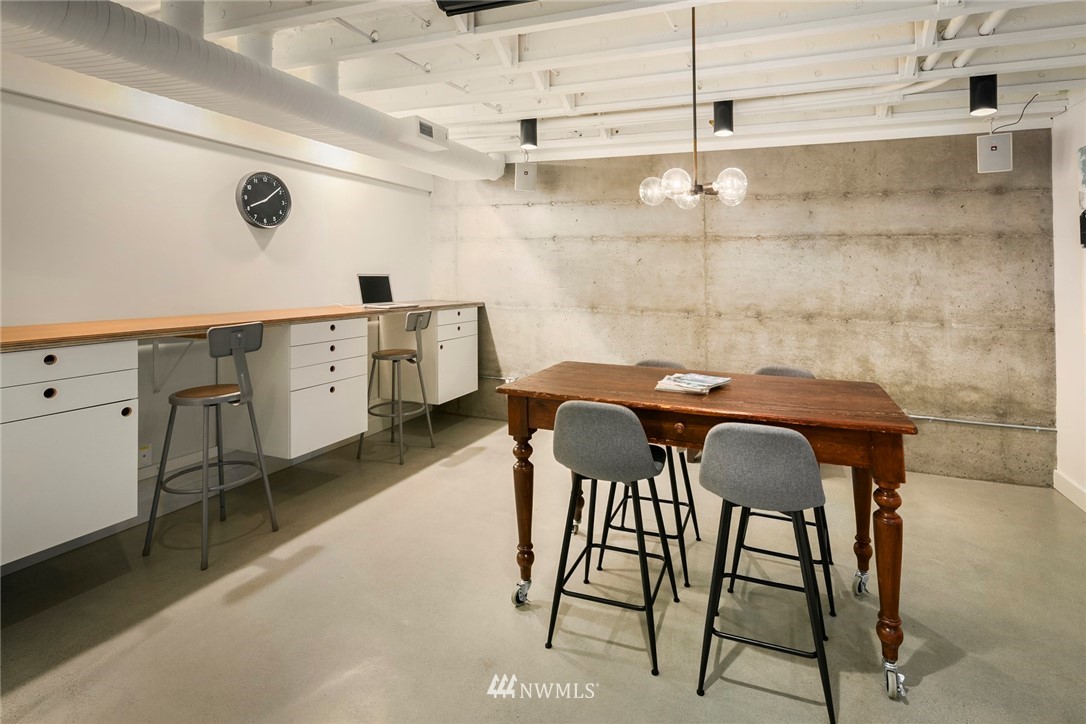 116 Howe Street Seattle, WA 98109 - Photo 27 of 36 Gallery Image 27