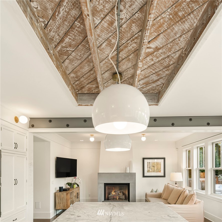 116 Howe Street Seattle, WA 98109 - Photo 34 of 36 Gallery Image 34