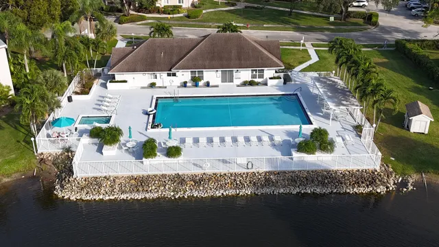 $249,900 | 13771 Oneida Drive, Unit C1, Delray Beach, FL 33446