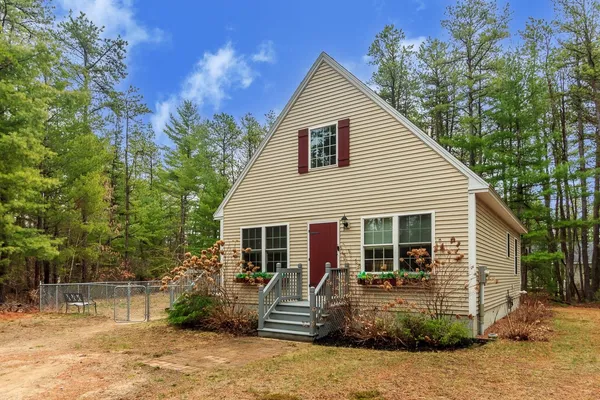 $499,000 | 439 Silver Pine Lane, Tamworth, NH 03886