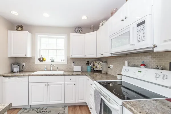 $499,000 | 439 Silver Pine Lane, Tamworth, NH 03886