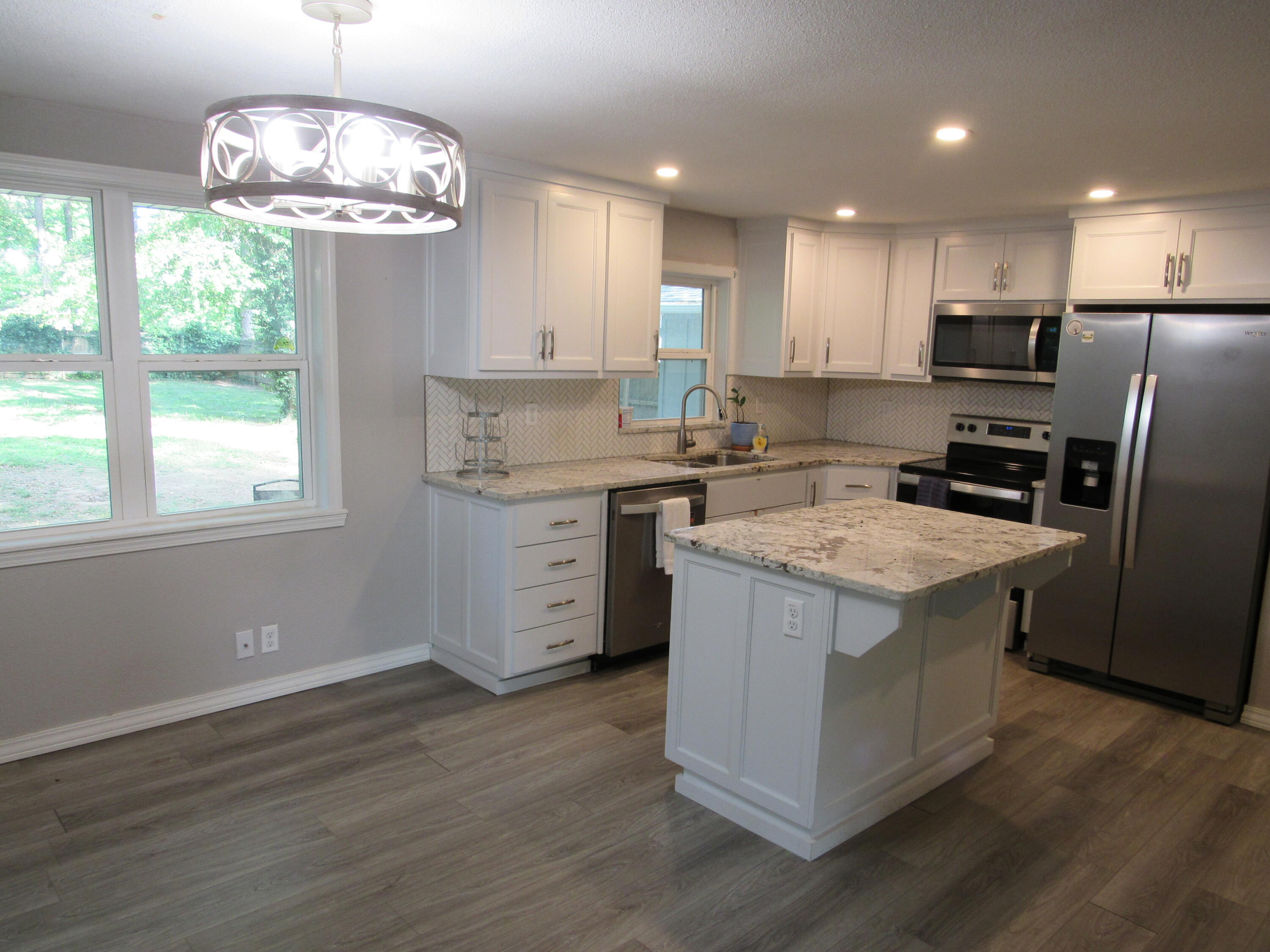 1101 13th Street Monett, MO 65708 - Photo 9 of 20 IMG_4344