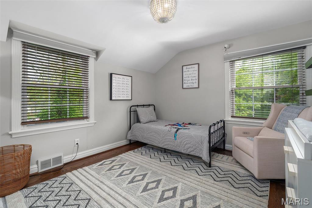 41 Frederick Lane Glendale, MO 63122 - Photo 22 of 26