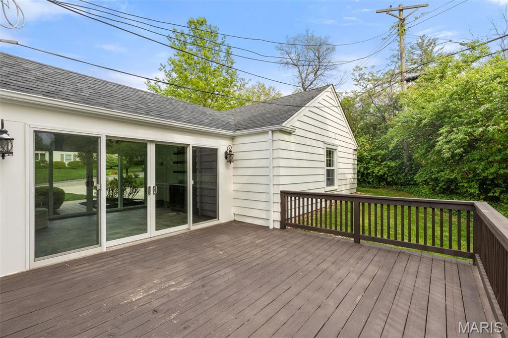 41 Frederick Lane Glendale, MO 63122 - Photo 4 of 26