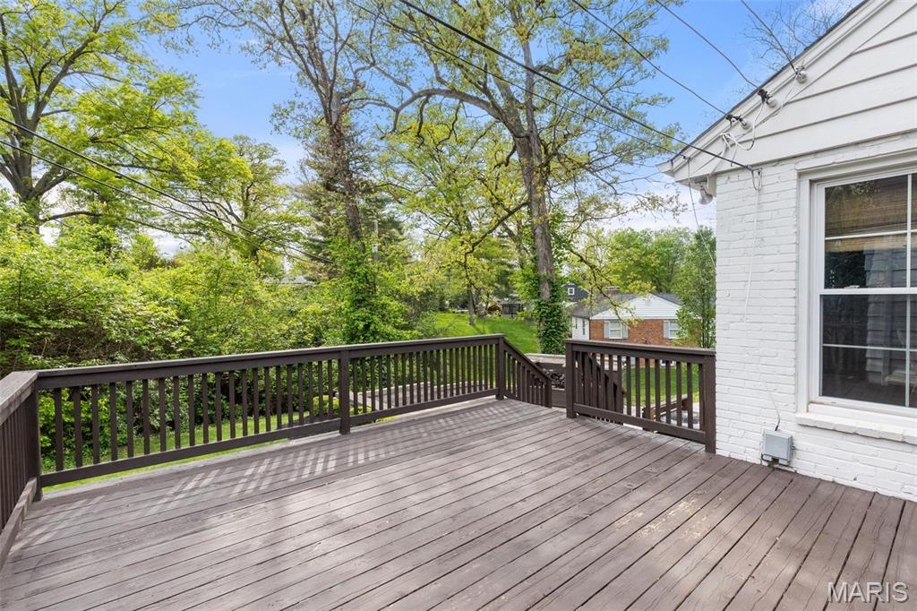 41 Frederick Lane Glendale, MO 63122 - Photo 5 of 26