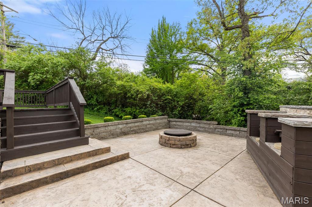 41 Frederick Lane Glendale, MO 63122 - Photo 6 of 26