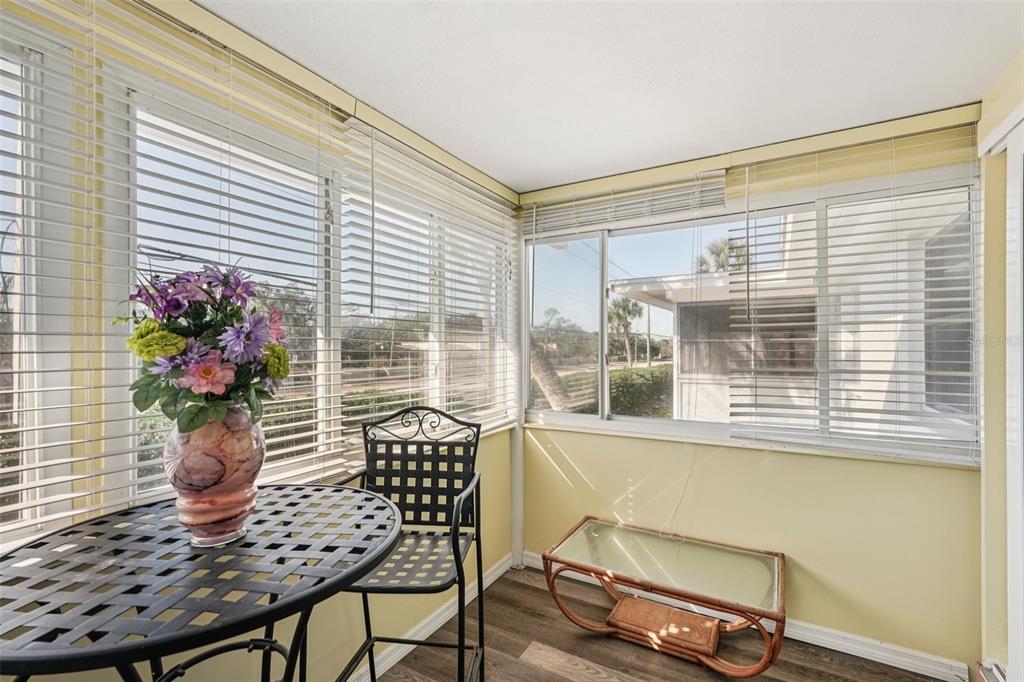 3900 Roxane Boulevard, Unit 8B Sarasota, FL 34235 - Photo 15 of 35