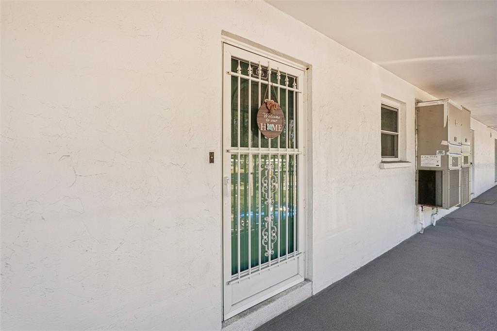 3900 Roxane Boulevard, Unit 8B Sarasota, FL 34235 - Photo 2 of 35