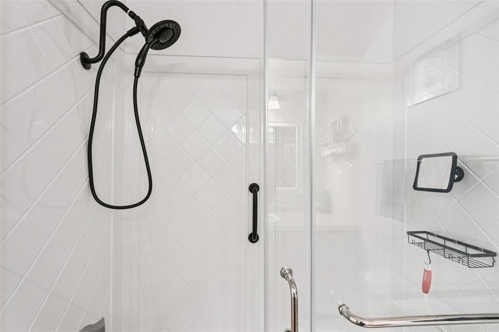 3900 Roxane Boulevard, Unit 8B Sarasota, FL 34235 - Photo 21 of 35