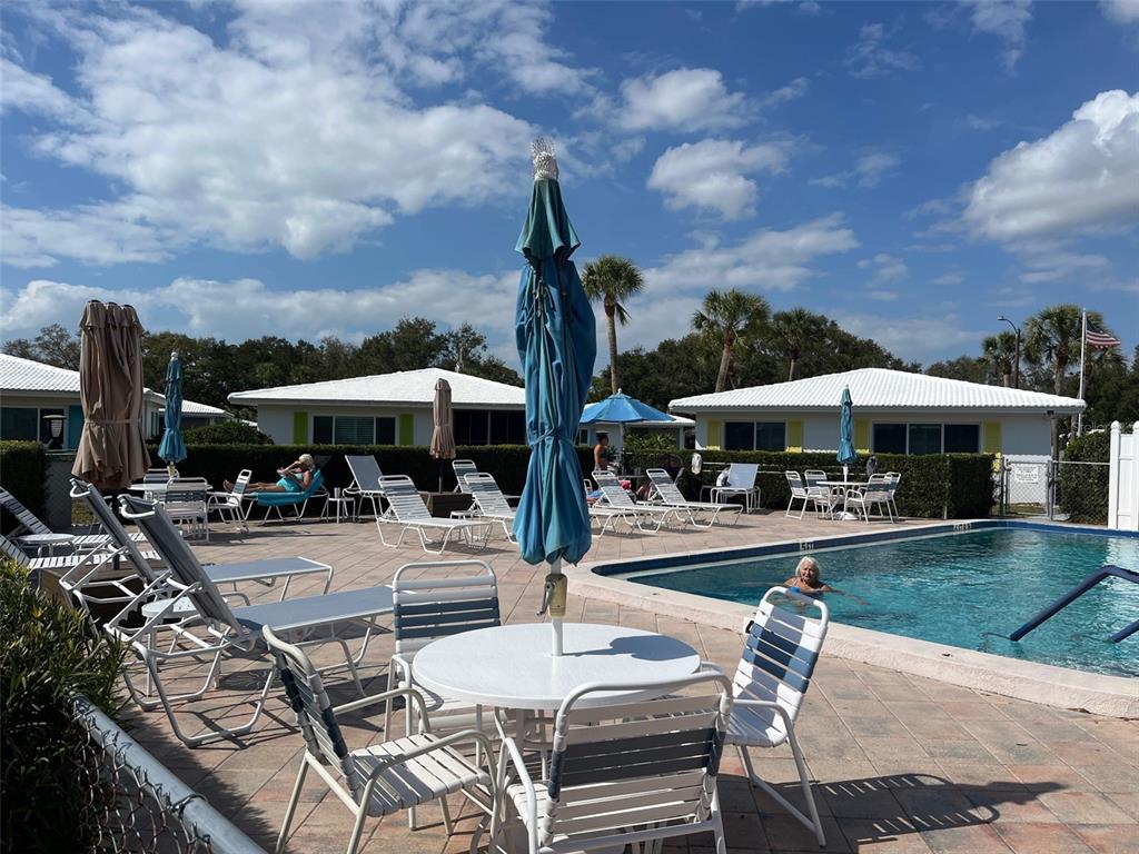 3900 Roxane Boulevard, Unit 8B Sarasota, FL 34235 - Photo 34 of 35