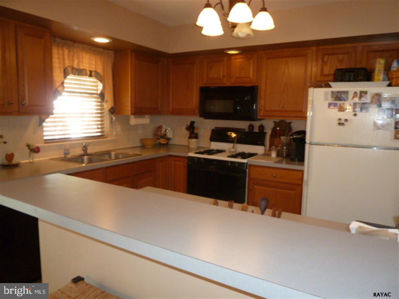 80 Olde Hickory Road Mount Wolf, PA 17347 - Photo 5 of 21 Gallery Image 5
