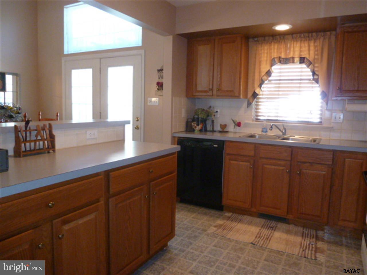 80 Olde Hickory Road Mount Wolf, PA 17347 - Photo 6 of 21 Gallery Image 6