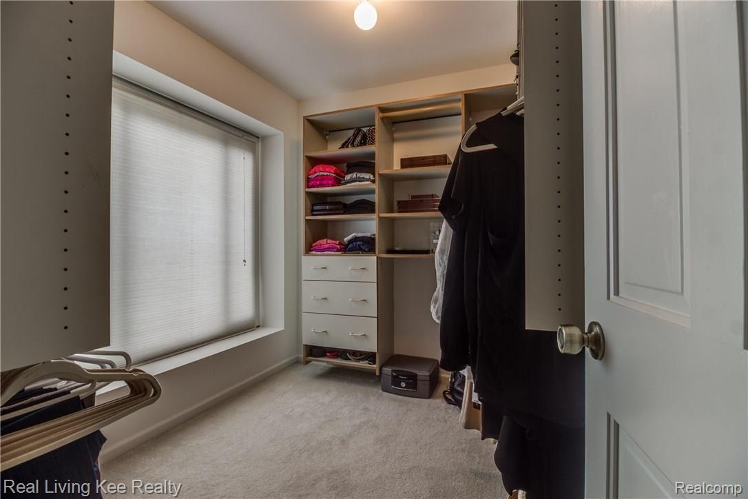 3767 Summit Ridge Drive Rochester, MI 48306 - Photo 31 of 66 23.jpg
