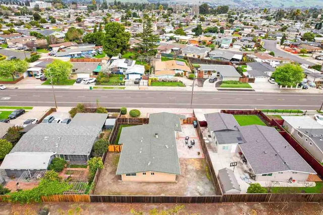 $899,950 | 27669-27669 Loyola Avenue, Hayward, CA 94545