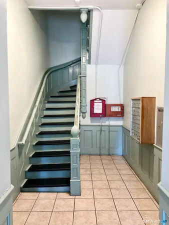 $750 | 696 Main Street, Middletown, CT 06457