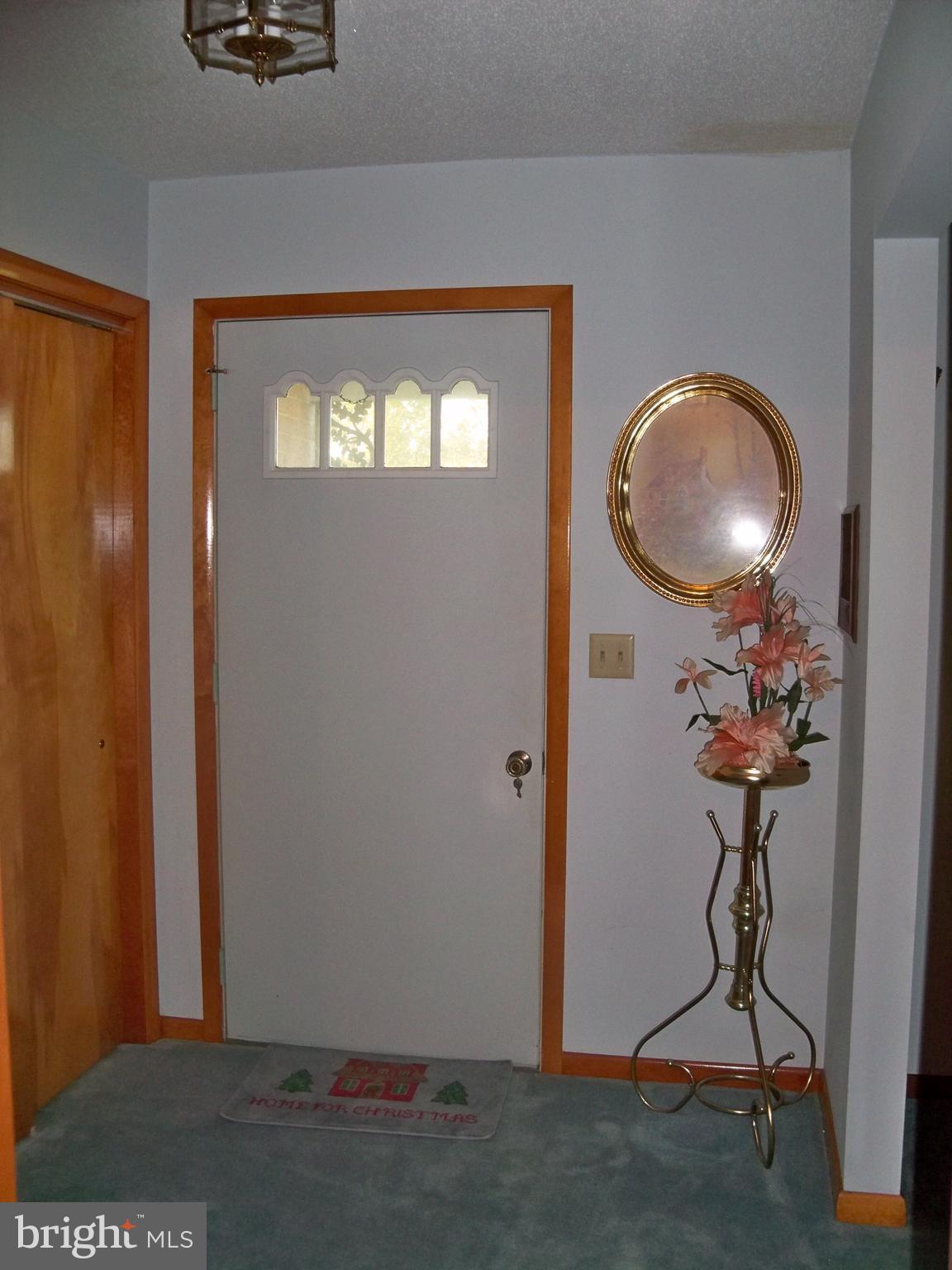 10 Spaniel Road Martinsburg, WV 25404 - Photo 23 of 30 Foyer