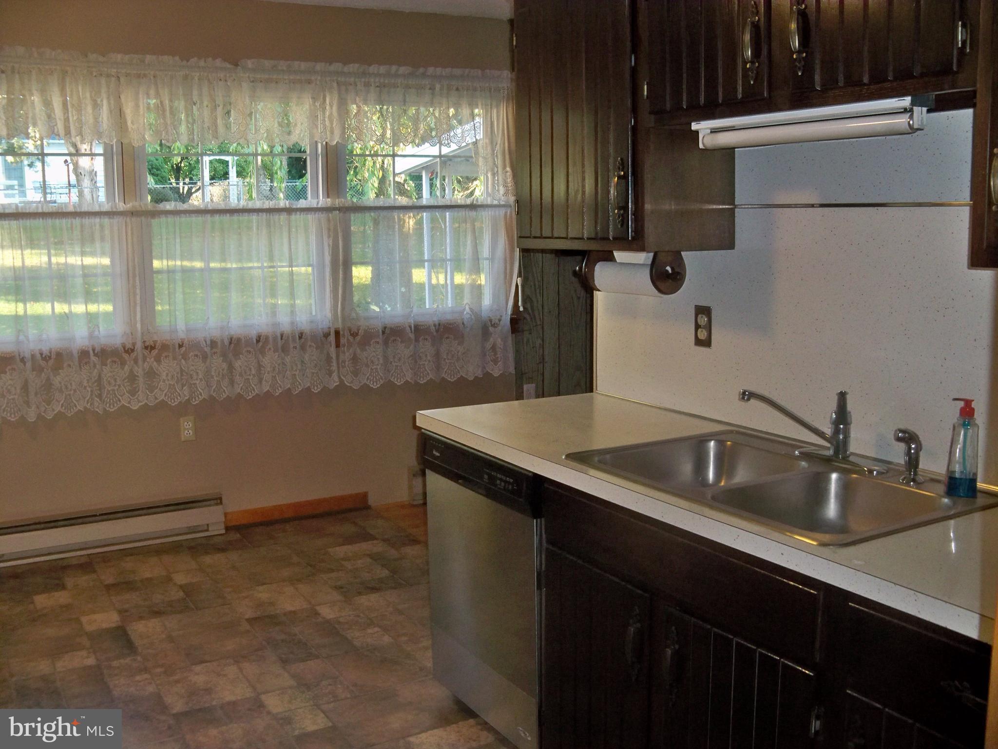 10 Spaniel Road Martinsburg, WV 25404 - Photo 5 of 30 Kitchen