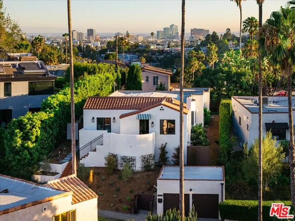$2,485,000 | 1565 Murray Circle, Los Angeles, CA 90026