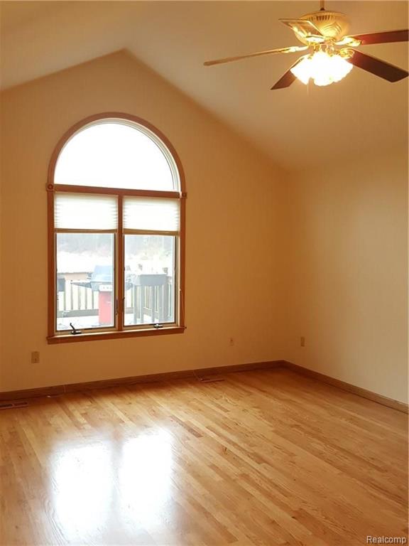 1701 Oakville Waltz Road Carleton, MI 48117 - Photo 17 of 31