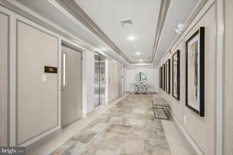 $635,000 | 3985 Norton Place, Unit 101, Fairfax, VA 22030