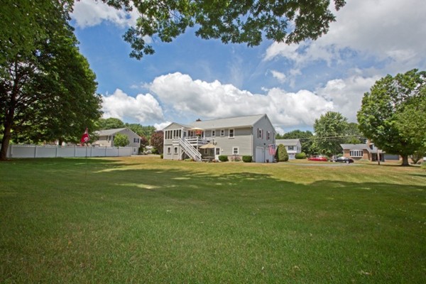 22 Rustic Lane Reading, MA 01867 - Photo 30 of 30 Gallery Image 30