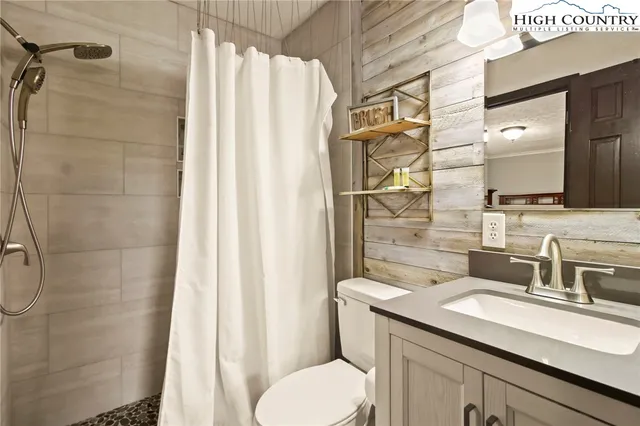 $640,000 | 106 Kick Turn Lane, Beech Mountain, NC 28604