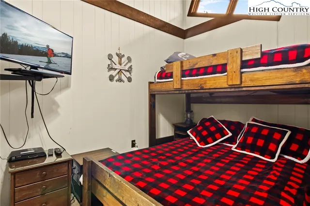 $640,000 | 106 Kick Turn Lane, Beech Mountain, NC 28604