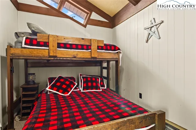 $640,000 | 106 Kick Turn Lane, Beech Mountain, NC 28604