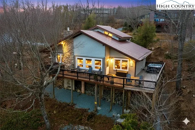 $640,000 | 106 Kick Turn Lane, Beech Mountain, NC 28604