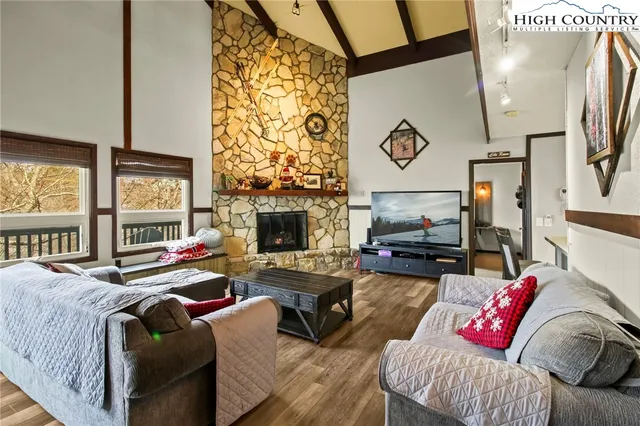 $640,000 | 106 Kick Turn Lane, Beech Mountain, NC 28604