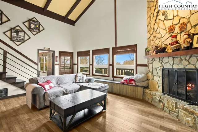 $640,000 | 106 Kick Turn Lane, Beech Mountain, NC 28604