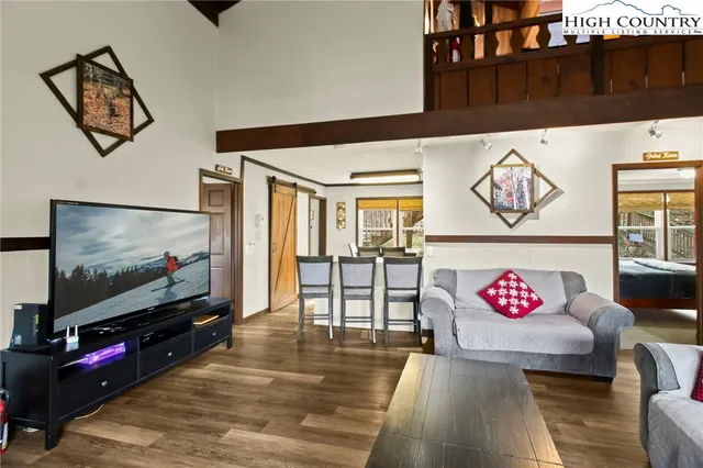 $640,000 | 106 Kick Turn Lane, Beech Mountain, NC 28604