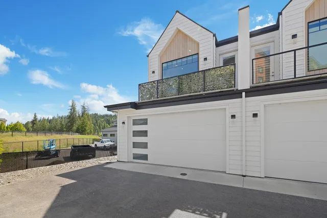 $894,900 | 2418 North Atlas Road, Coeur D'Alene, ID 83814