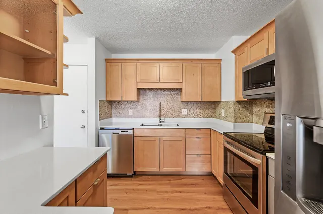 $159,000 | 26 West 10th Street, Unit 1108, St. Paul, MN 55102