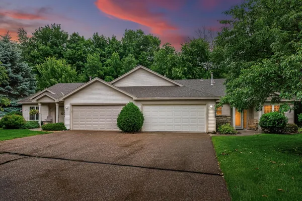 $399,900 | 10868 Woodland Drive, Chisago City, MN 55013
