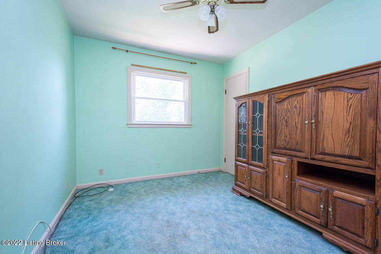 8705 Waltlee Road Louisville, KY 40291 - Photo 28 of 36 Waltlee -34