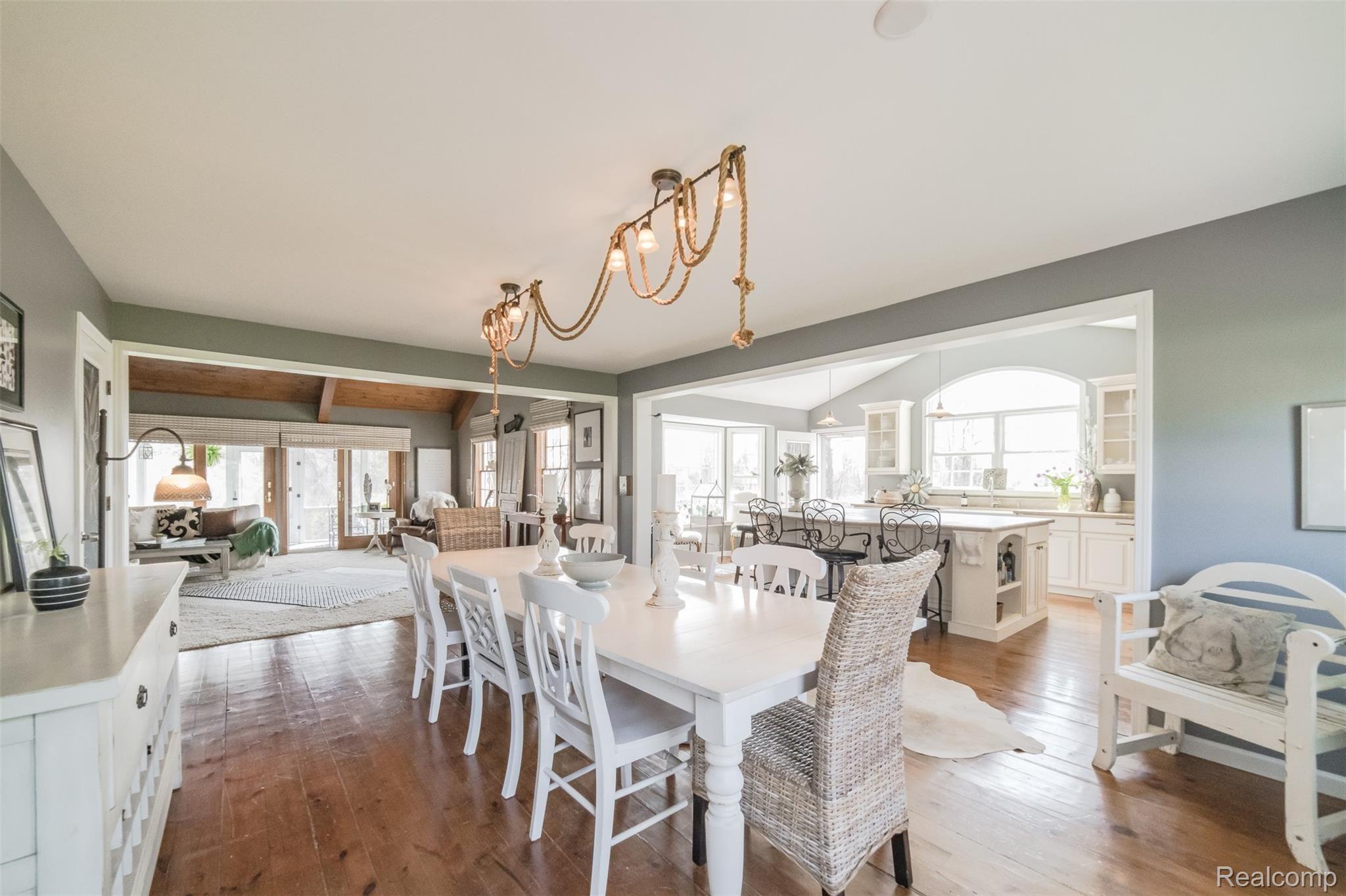2926 Curtis Road Leonard, MI 48367 - Photo 6 of 28 Dining into Kitchen.jpg