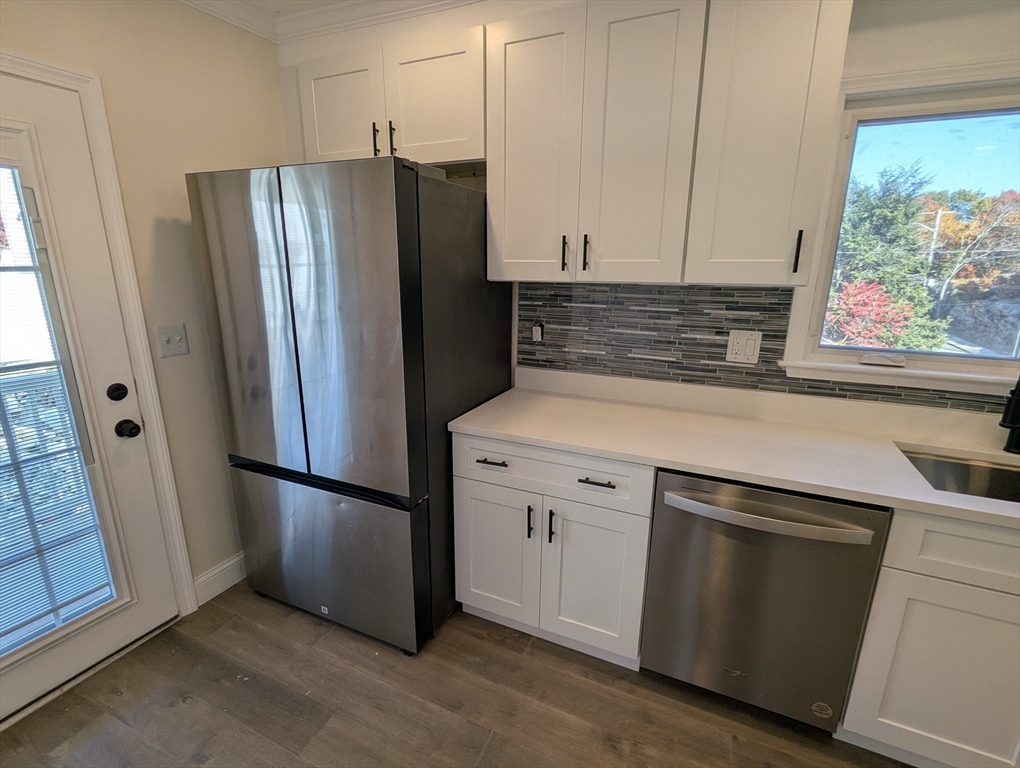 296 Fulton Street, Unit 2 Medford, MA 02155 - Photo 4 of 30