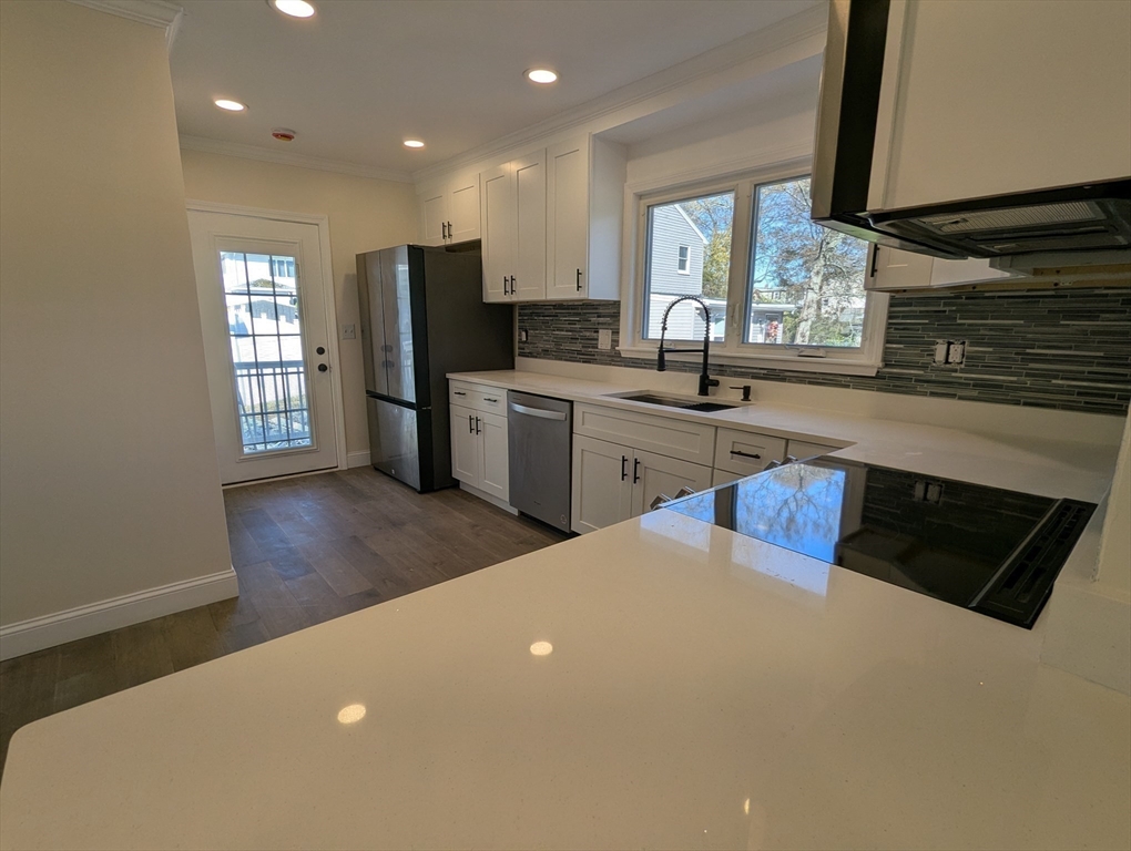 296 Fulton Street, Unit 2 Medford, MA 02155 - Photo 5 of 30