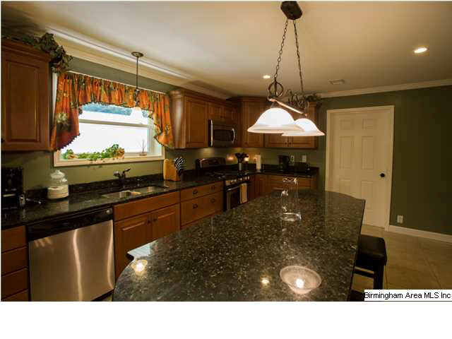 1400 Isbell Road Odenville, AL 35120 - Photo 10 of 31