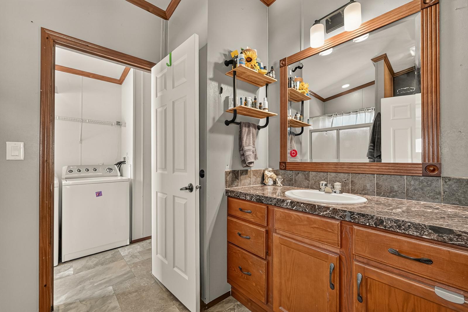 405 North Pleasant Avenue Spring Valley, MN 55975 - Photo 27 of 33