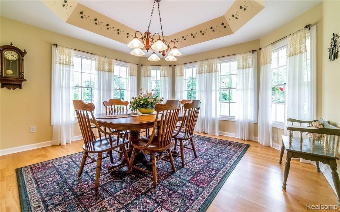4964 Bullard Road Hartland, MI 48353 - Photo 9 of 40 9.jpg