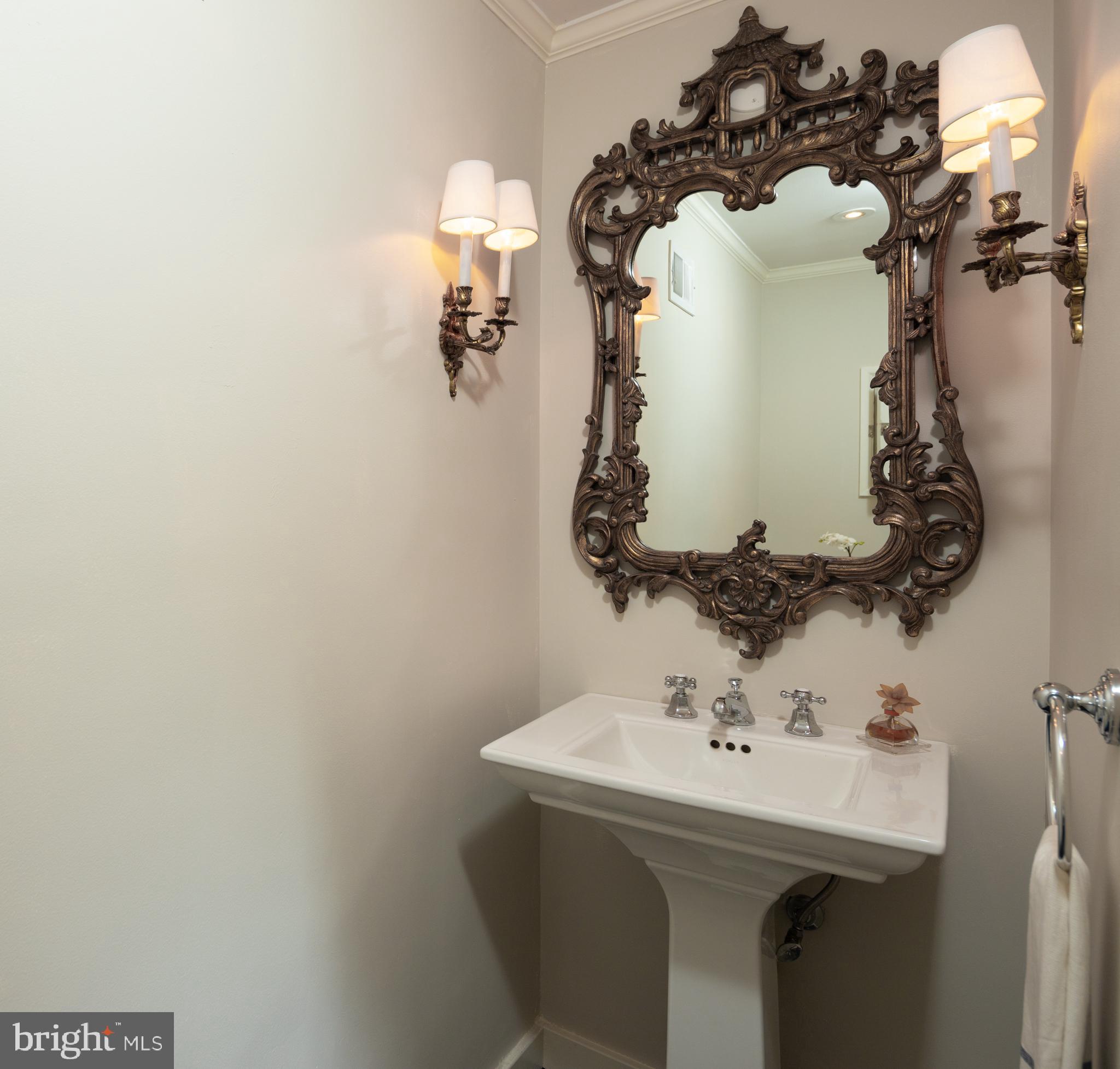 741 County Line Road Villanova, PA 19085 - Photo 8 of 37 First floor half bath