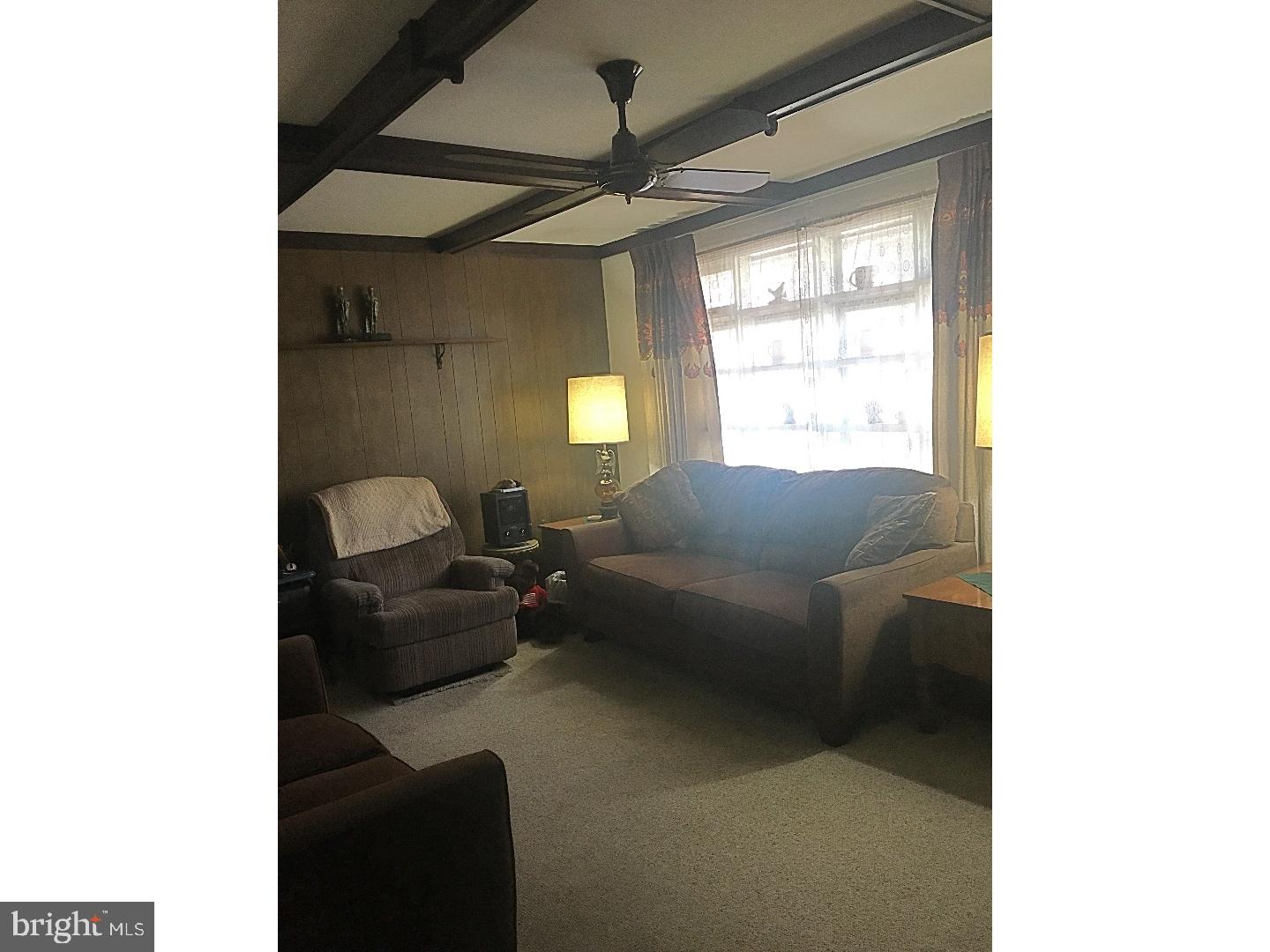 9441 Academy Road Philadelphia, PA 19114 - Photo 2 of 10 Living Room