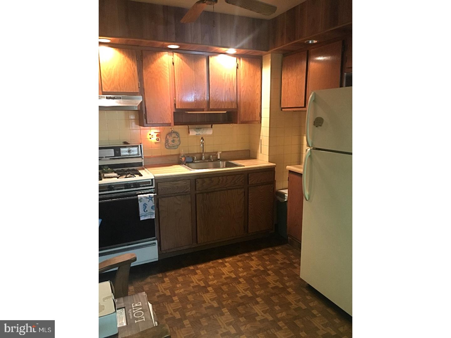 9441 Academy Road Philadelphia, PA 19114 - Photo 3 of 10 Kitchen