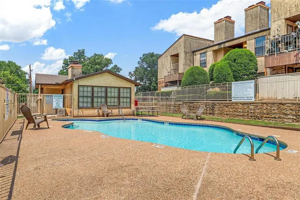 $1,050 | 1741 Crest Grove Drive, Arlington, TX 76012