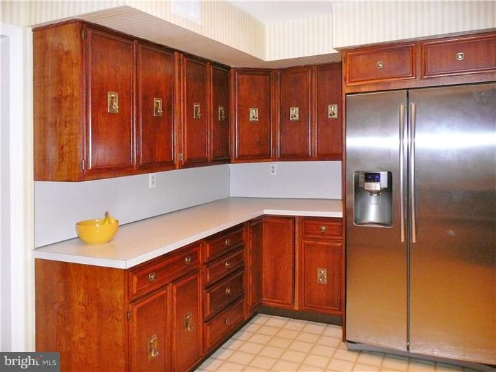 55 Lochatong Road Ewing, NJ 08628 - Photo 8 of 18 Kitchen