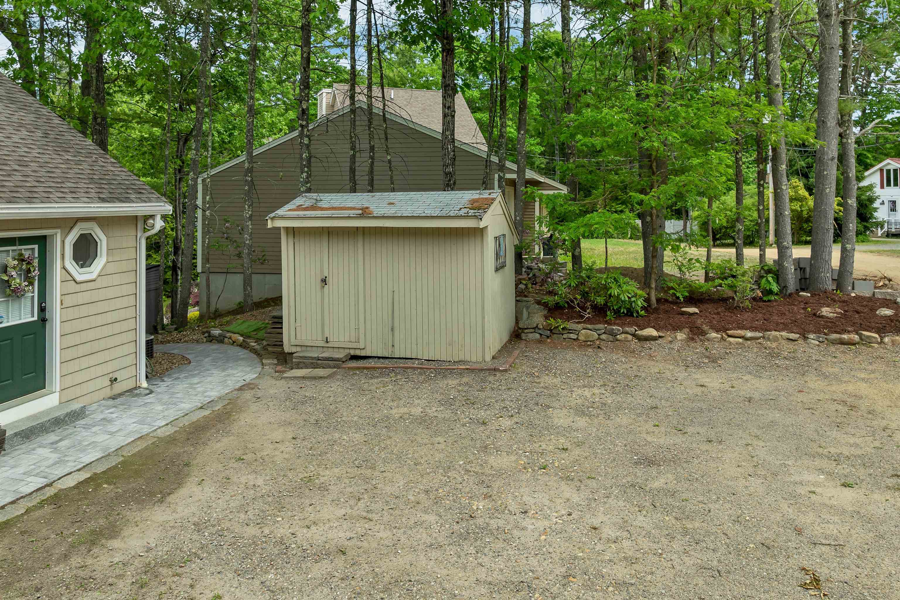 127 Jefferson Road Belmont, NH 03220 - Photo 5 of 58