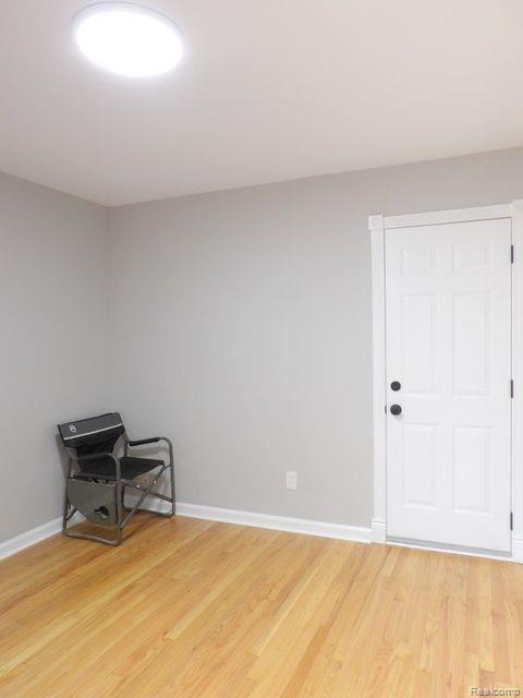 8331 Rosedale Boulevard Allen Park, MI 48101 - Photo 25 of 45 BEAUTIFUL REFIN. HD.WD. FLRS+STEEL DOOR TO BK.YD.!