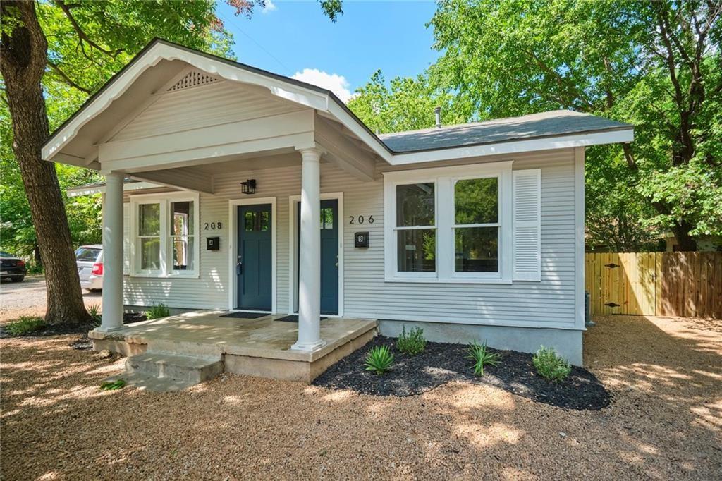 206 West 45th Street Austin, TX 78751 - Photo 1 of 6 a front view of a house with garden